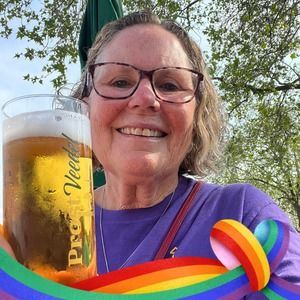 Meet your Posher, Laurie